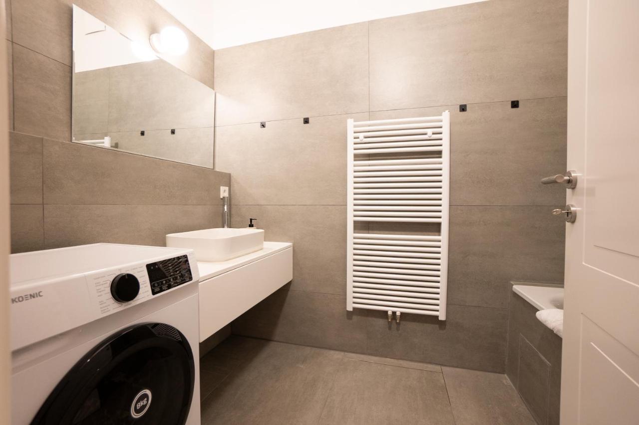 Chic 94M2 Apartment With A King-Size Bed Wenen Buitenkant foto