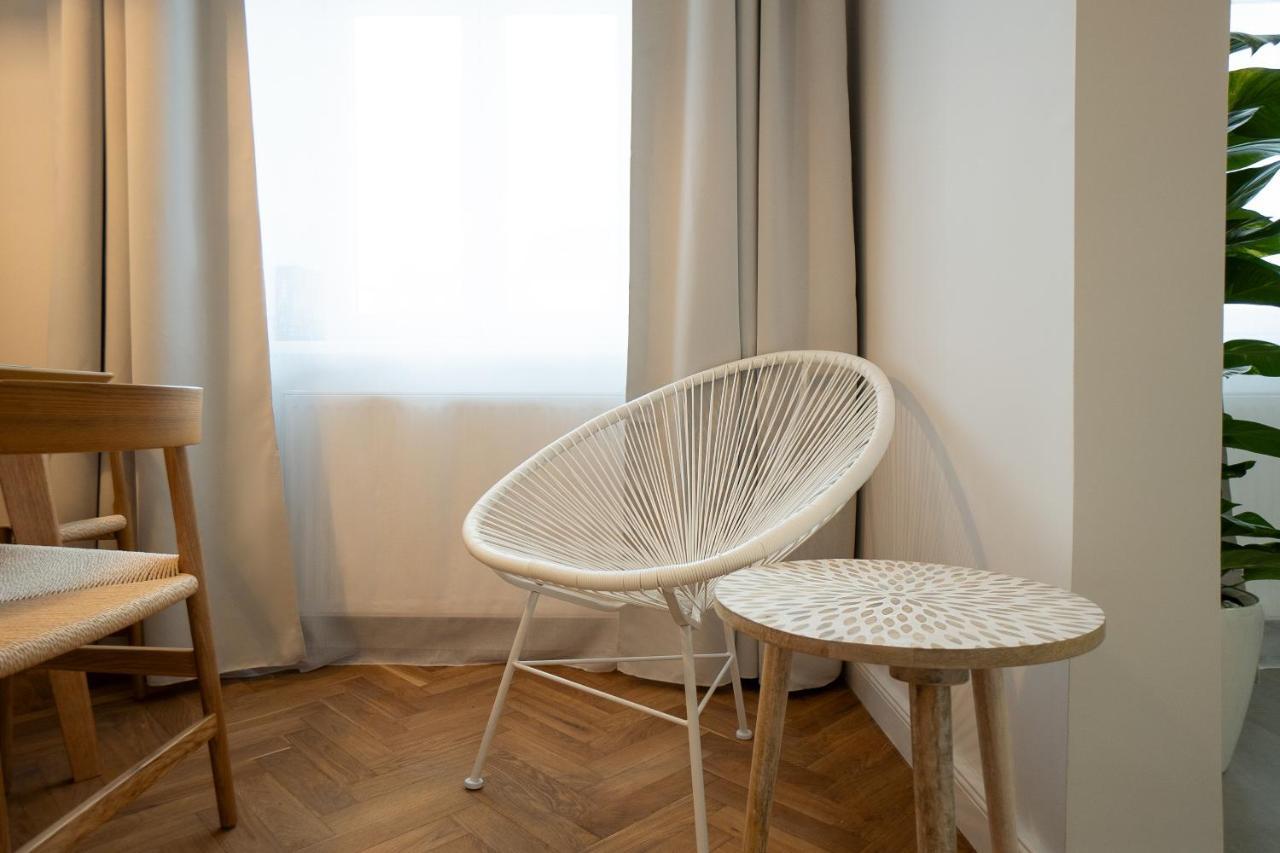 Chic 94M2 Apartment With A King-Size Bed Wenen Buitenkant foto