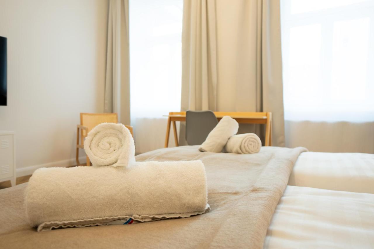 Chic 94M2 Apartment With A King-Size Bed Wenen Buitenkant foto