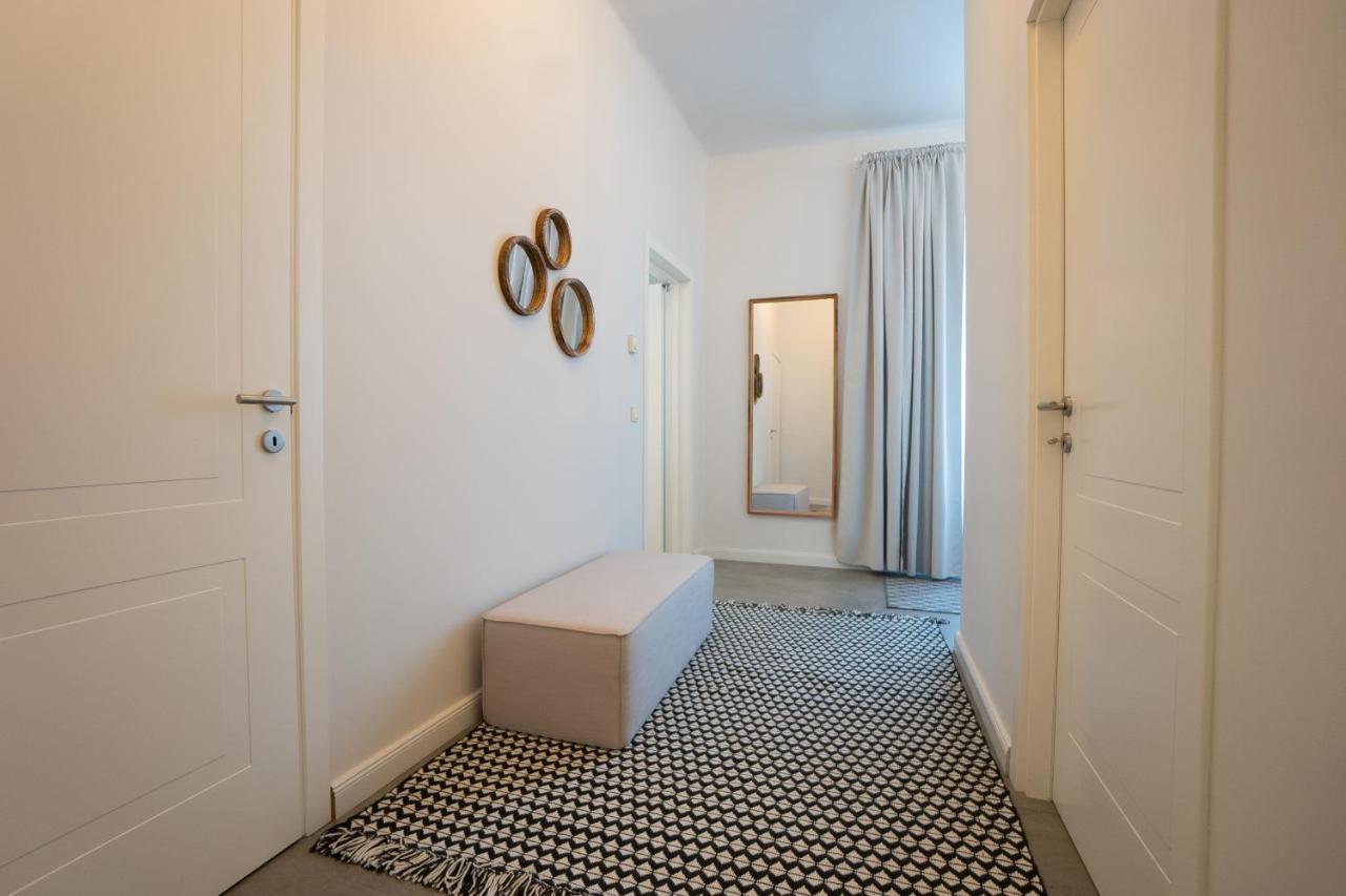 Chic 94M2 Apartment With A King-Size Bed Wenen Buitenkant foto