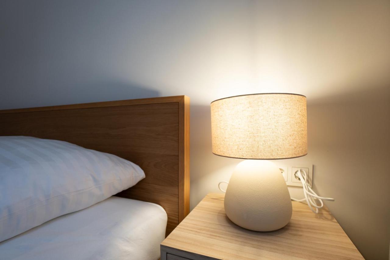 Chic 94M2 Apartment With A King-Size Bed Wenen Buitenkant foto